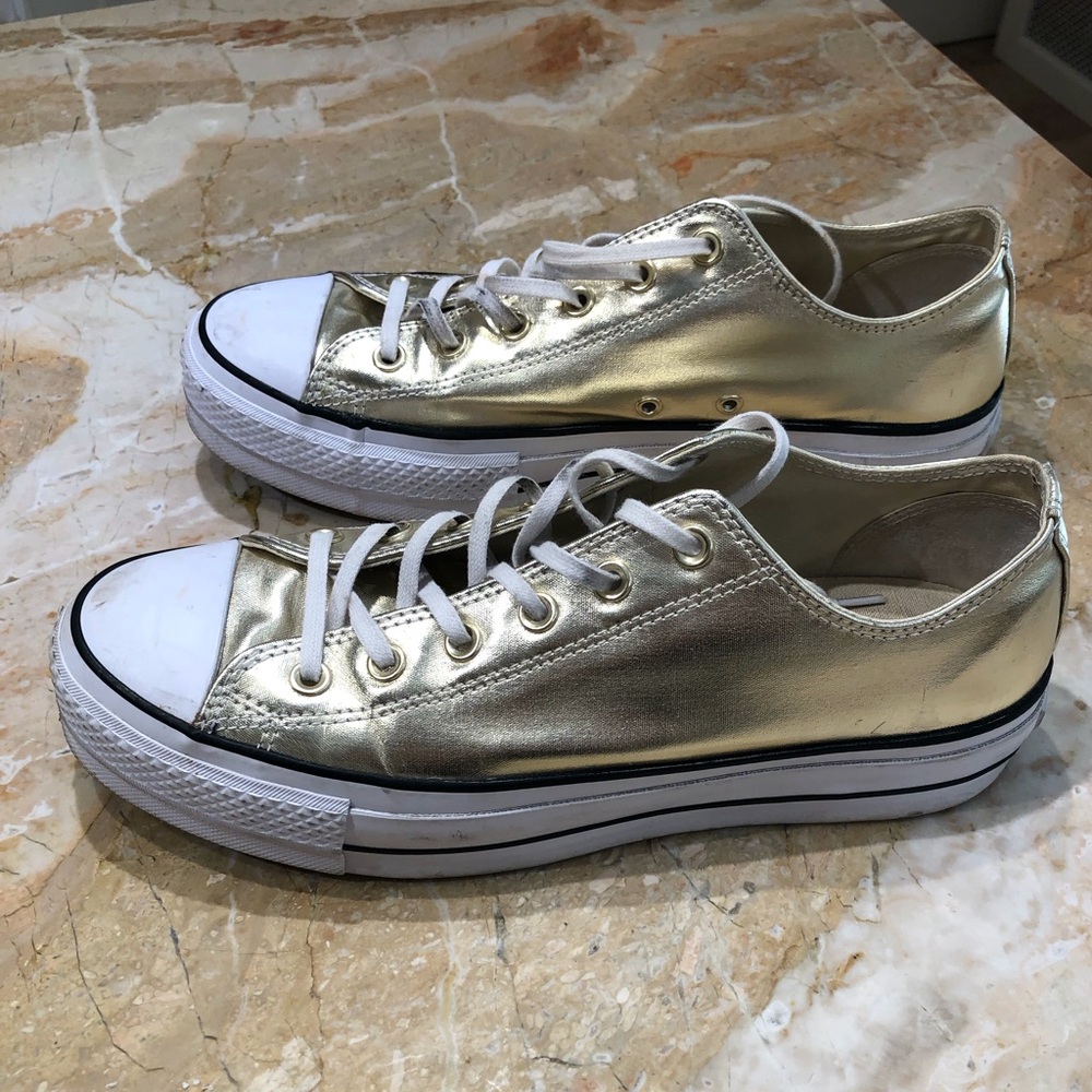 Metallic Gold Low-Top Athletic Sneakers - Women's